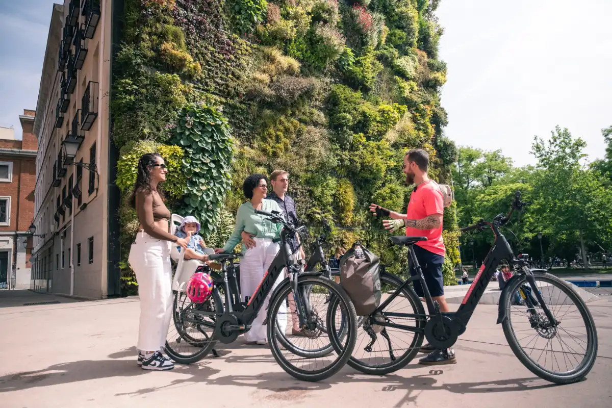 Tour privé à vélo des incontournables image de galerie 1